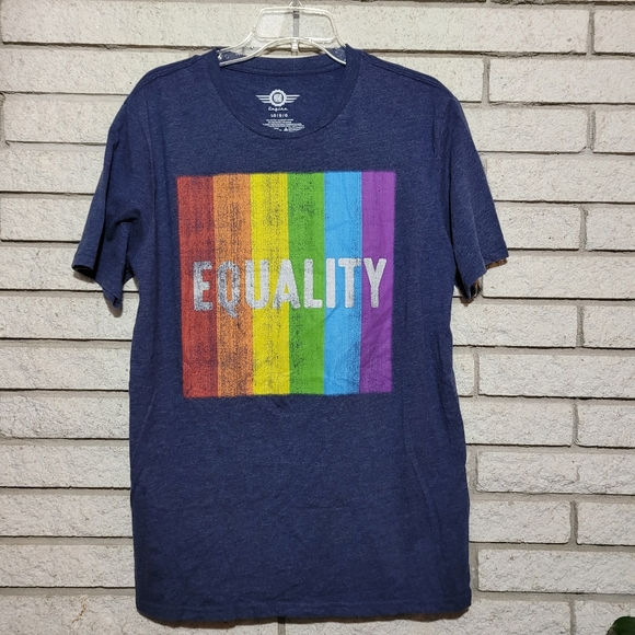 Graphic Tee shirt large Mad Engine - Picture 4 of 7